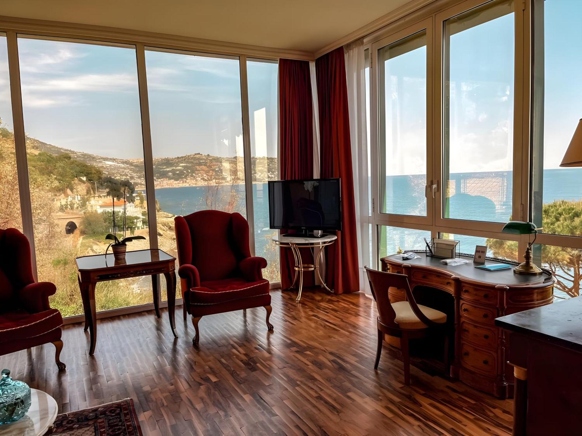 Grand Hotel Del Mare Resort & Spa Бордигера Экстерьер фото